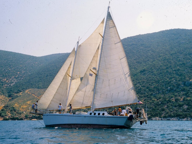 Morning Star sails open